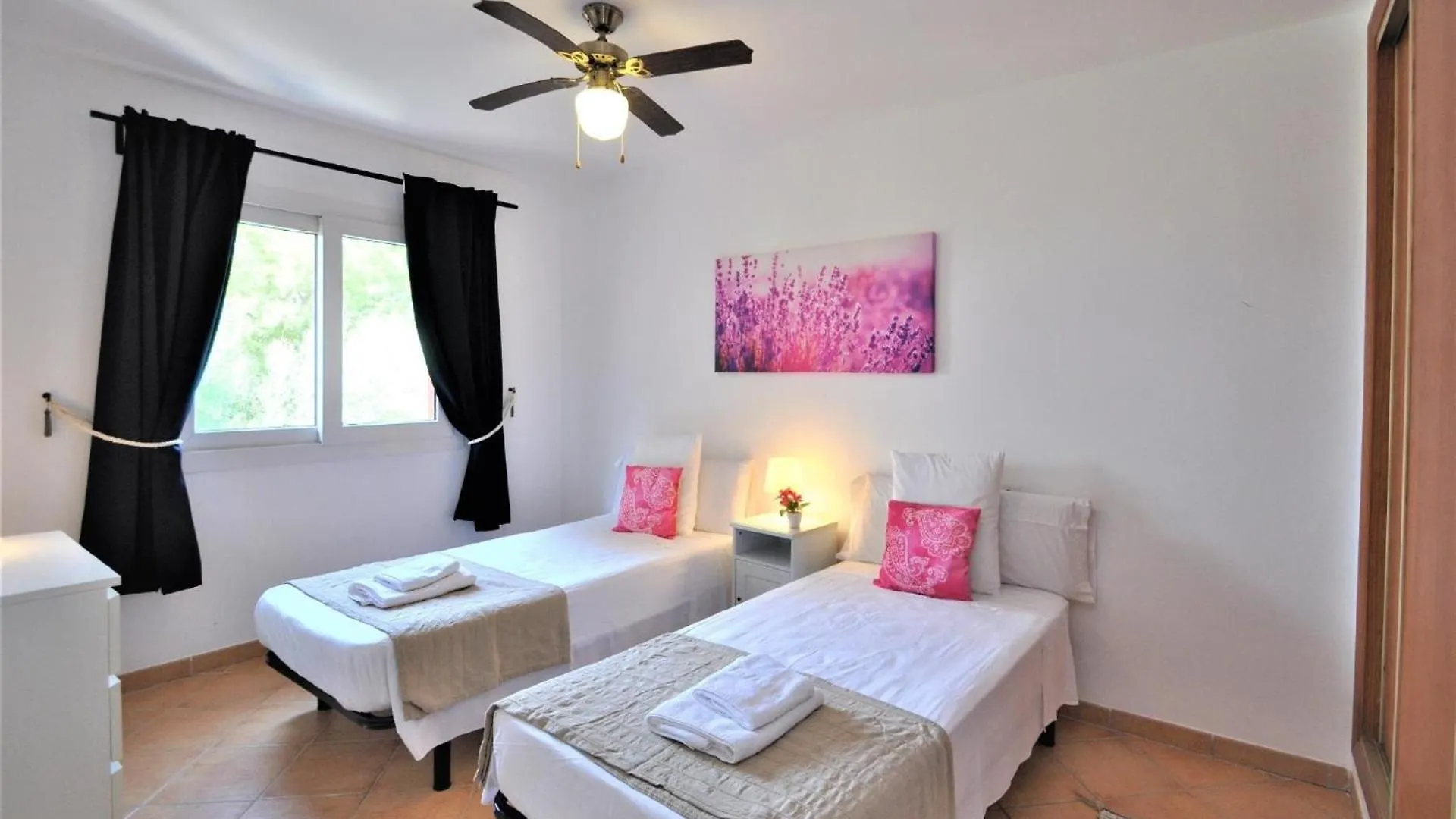 Ferienhaus Mit Privatpool Fuer 8 Personen Ca 150 Qm In Cala Pi, Mallorca Suedkueste Von Mallorca 루크마호르 0*,  스페인